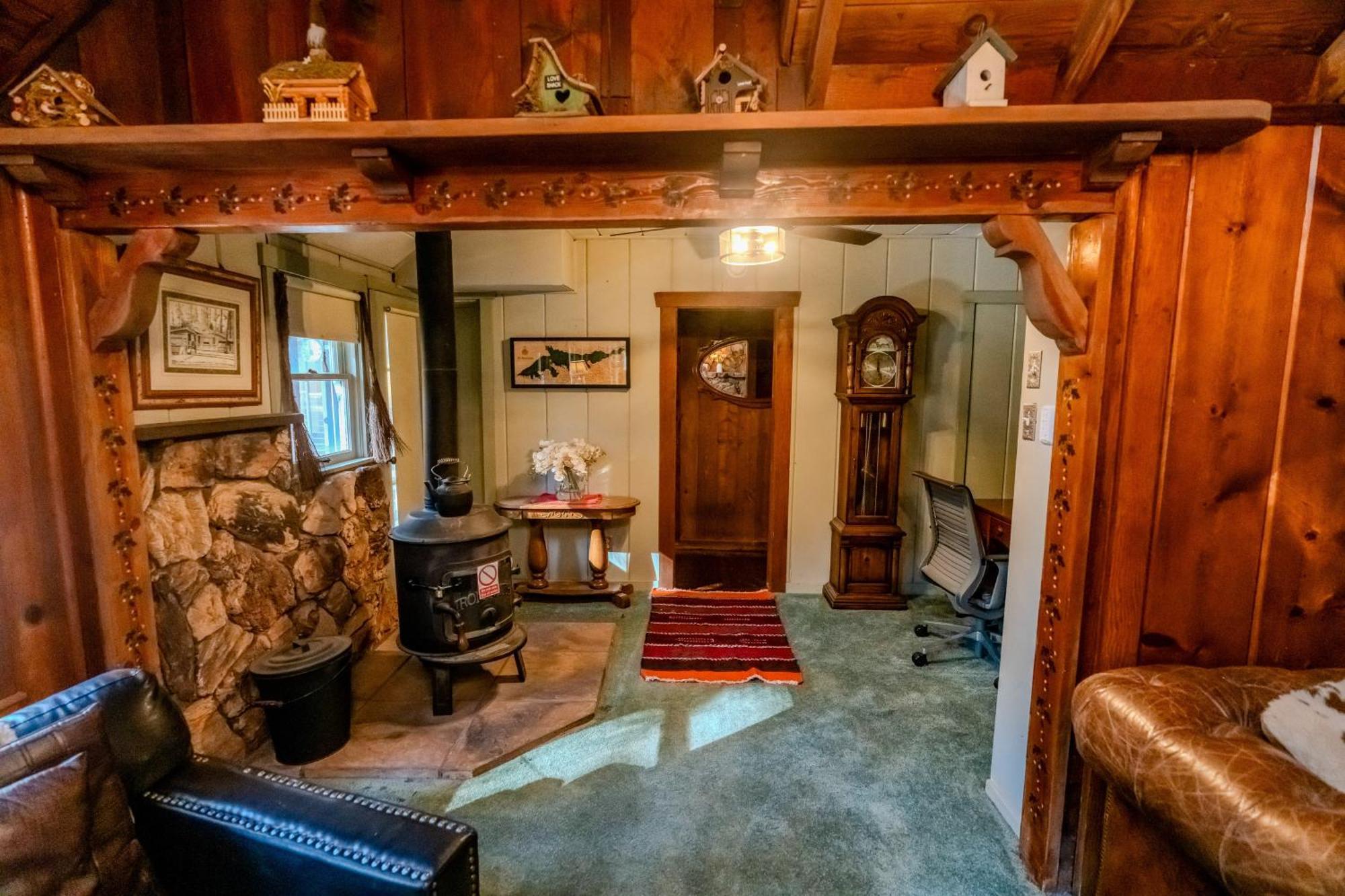Hobbit House In Big Bear Villa บิ๊กแบร์เลค ภายนอก รูปภาพ